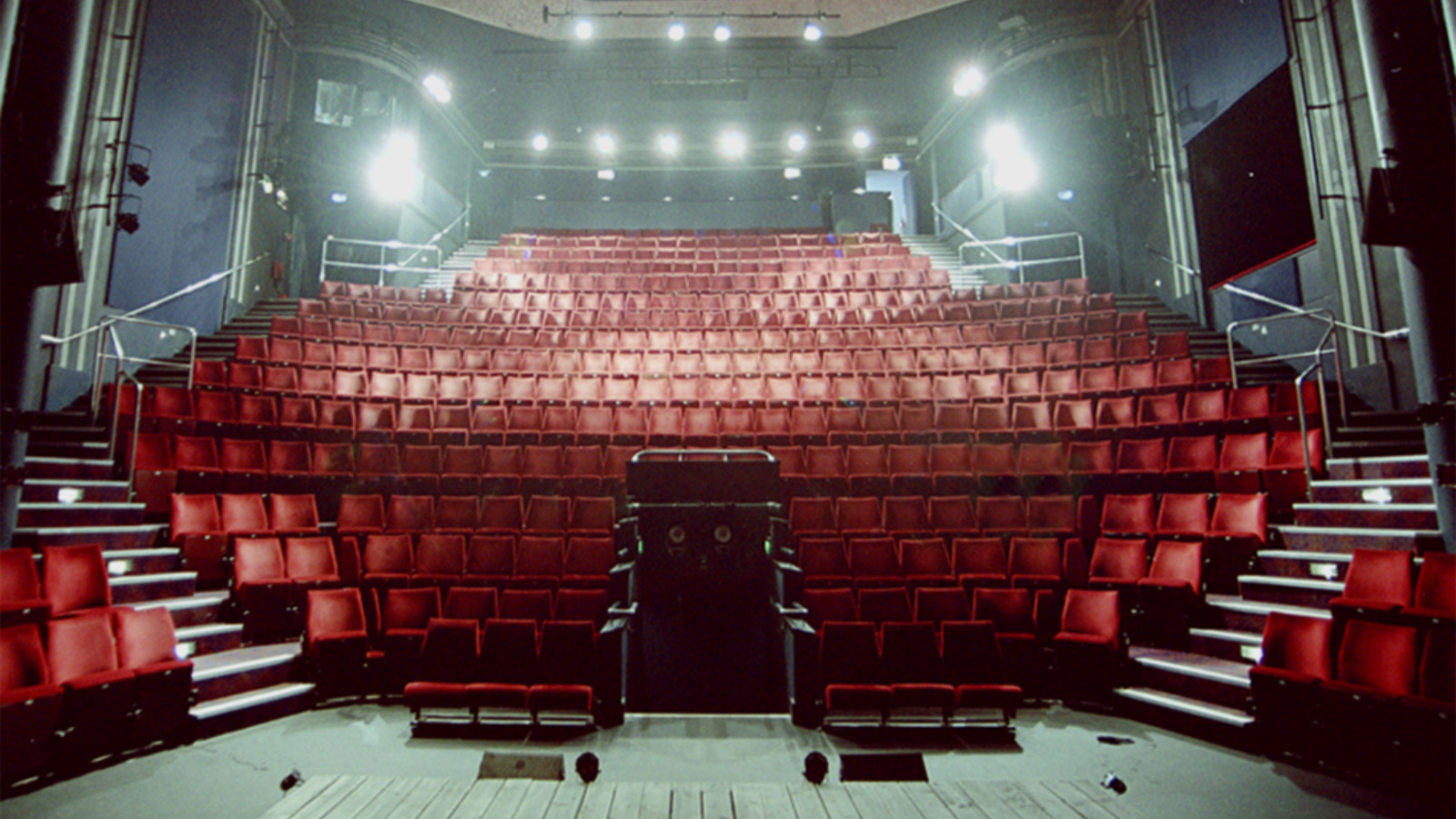 fwa trafalgar studios ratio 16 9 fwa trafalgar studios ratio 16 9