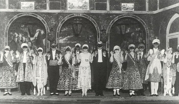 "L'Amour masqué" (1923) "L'Amour masqué" (1923)