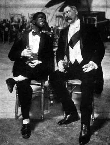 Première apparition de «Gus» Al Jolson - Gus