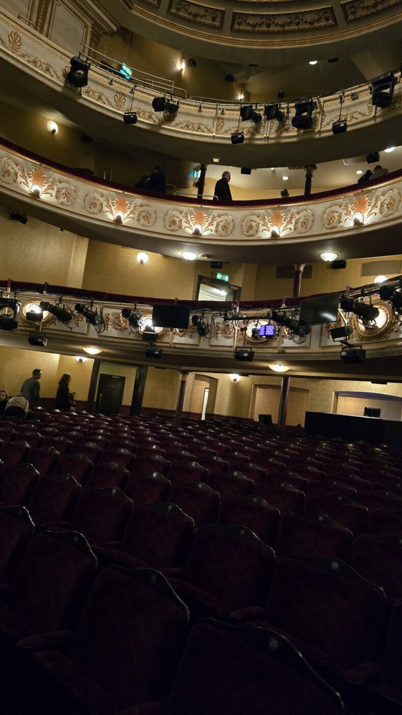 🎶 "Hadestown" (Lyric Theatre) 20241229 182032