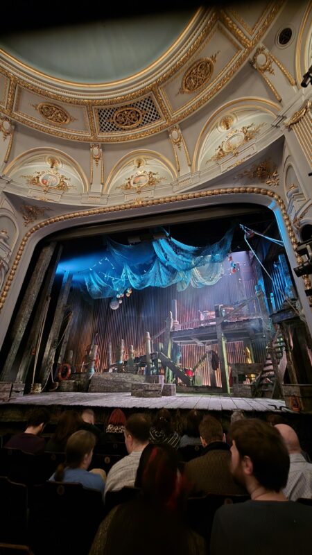 🎶 "Curious Case Of Benjamin Button" (Ambassadors Theatre) 20241230 131910