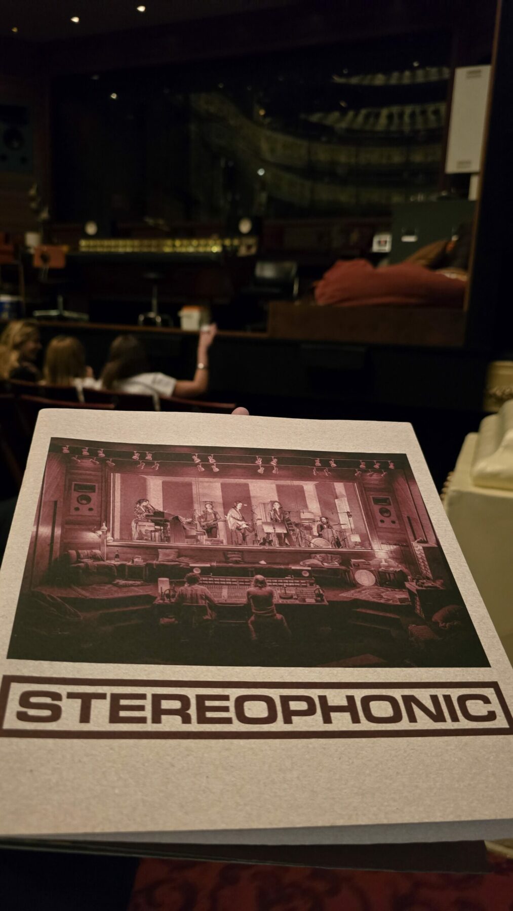 🎶 "Stereophonic" (Duke of York's Theatre) 20251015 184904