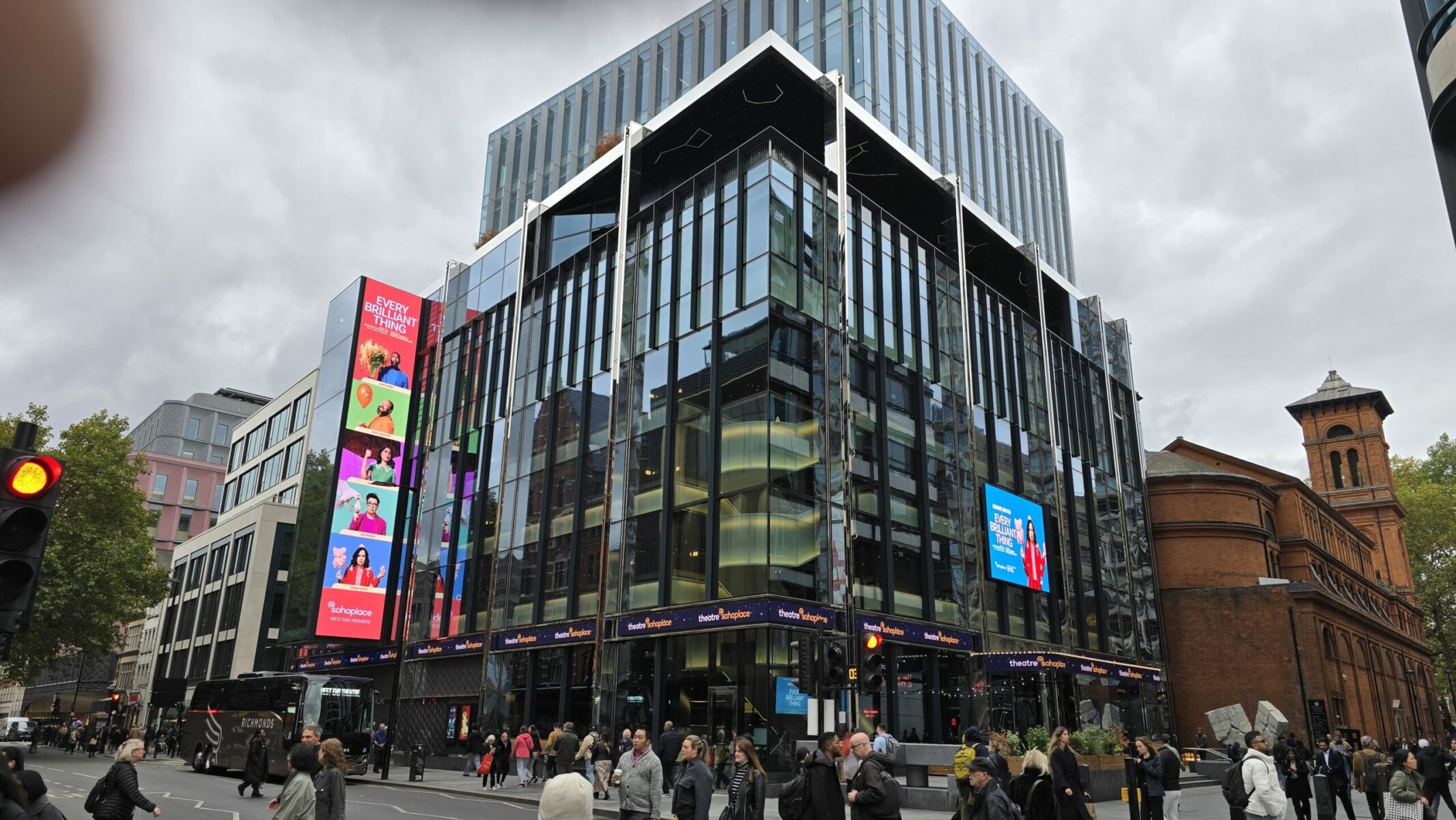 🎭 "Every Brillant Thing" (@SohoPlace) 20251016 134648