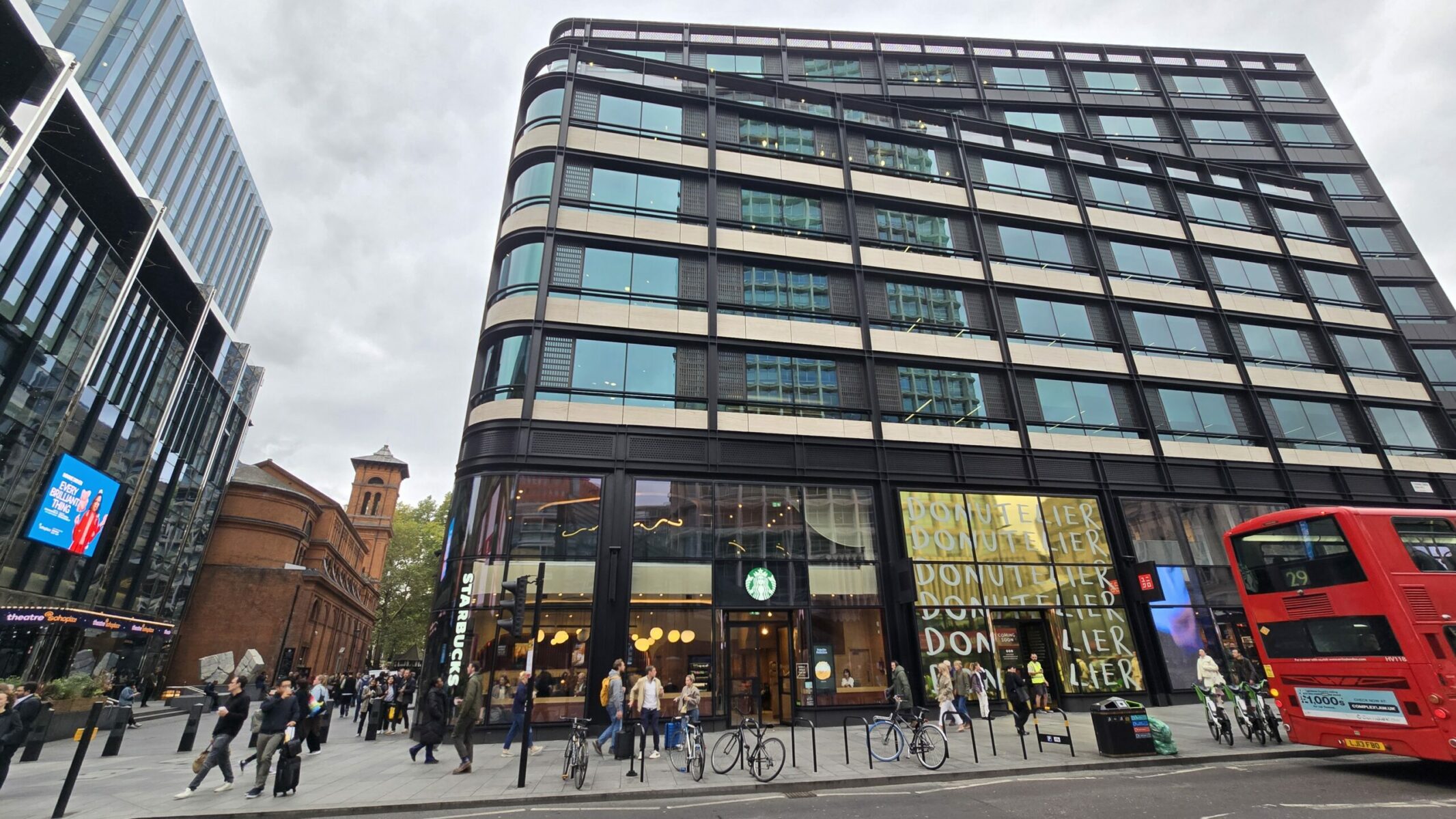 🎭 "Every Brillant Thing" (@SohoPlace) 20251016 134711