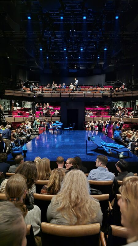 🎭 "The Lady from the Sea" (Bridge Theatre) 20251017 205100