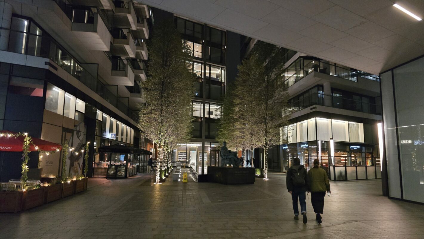 De retour à l'hôtel… 20251017 222435