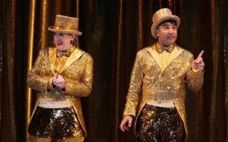 🎭 "A Christmas Carol(ish)" (@sohoplace) 677474d70ee94940909j