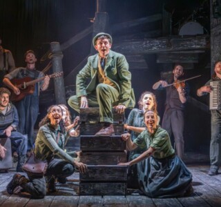 🎶 "Curious Case Of Benjamin Button" (Ambassadors Theatre) 6777cdd6a3da9018bb0j