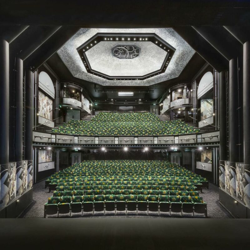 🎭 "Clarkston" (Trafalgar Theatre) 68f11750f0b2dfb2722j