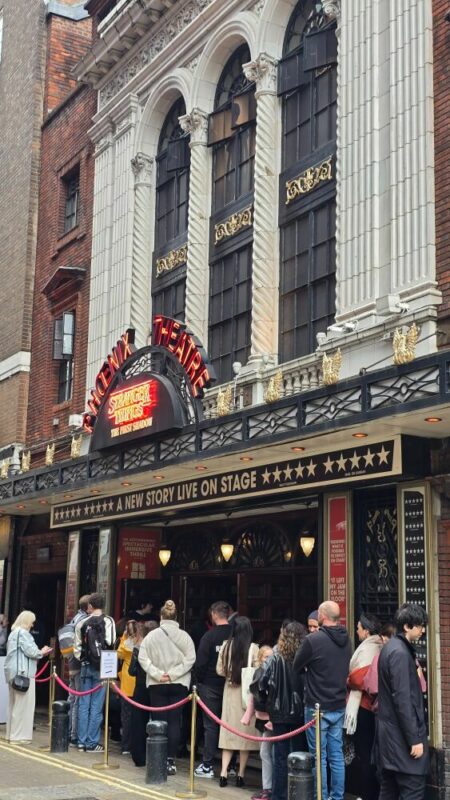 Traverser Londres 68f789f6547793676eej