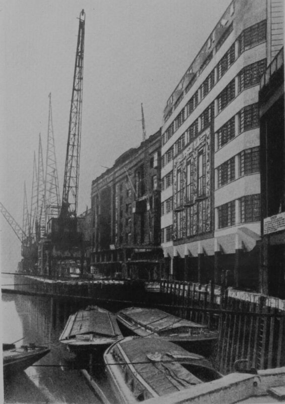 Traverser Londres 68f7908be5498c4711cj