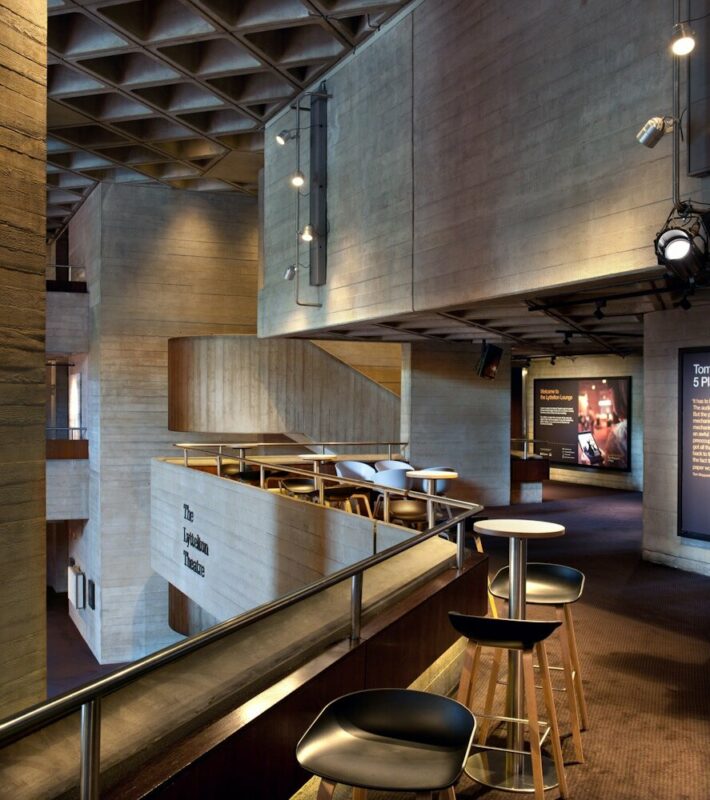 Une journée dans le South Bank 68f8e72e24ce2402273j