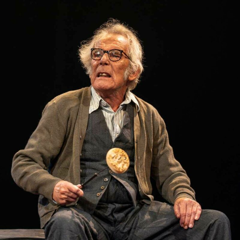 🎭 "Entertaining Mr Sloane" (Young Vic) 68ff99c35e4c681fff7j