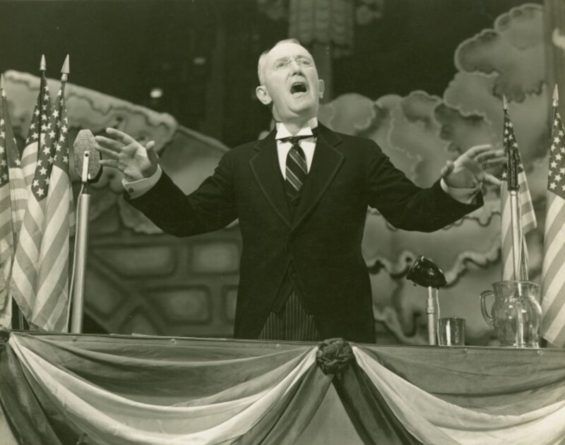 Président Roosevelt (George M. Cohan)<br>dans «I'd rather be right» - Broadway (1937) Président Roosevelt (George M. Cohan) dans «I'd rather be right» - Broadway (1937)