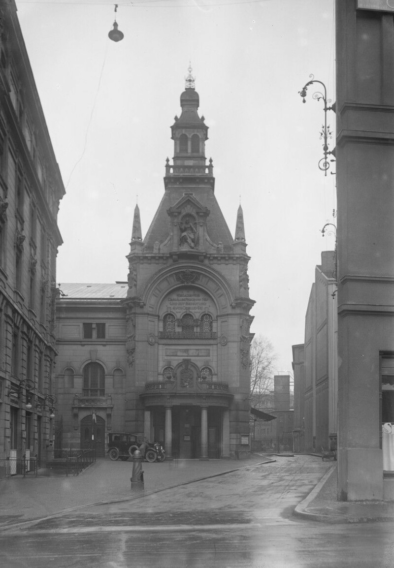 Theater am Schiffbauerdamm (Berlin - 1930) Theater am Schiffbauerdamm